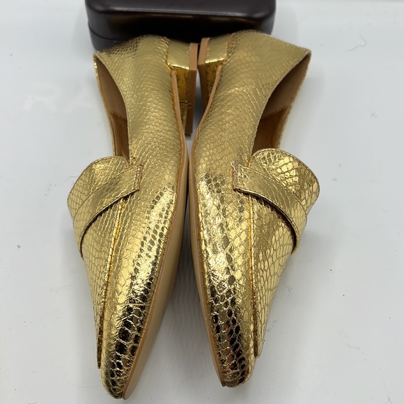 JUSTFAB   gold flat shoes size 10 in excellent condition. - Picture 6 of 9